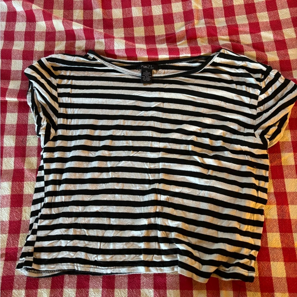 Rue 21 striped crop top (3 FOR 25 BUNDLE)